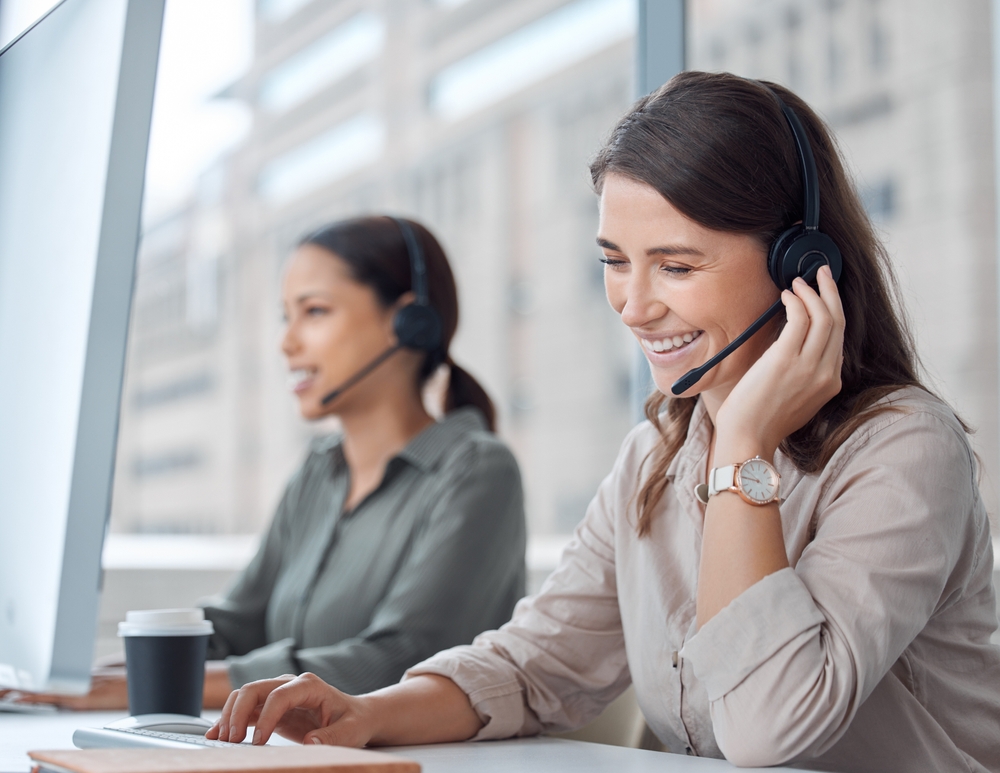 Contact center representative speaking through a headset while using a cloud communications platform